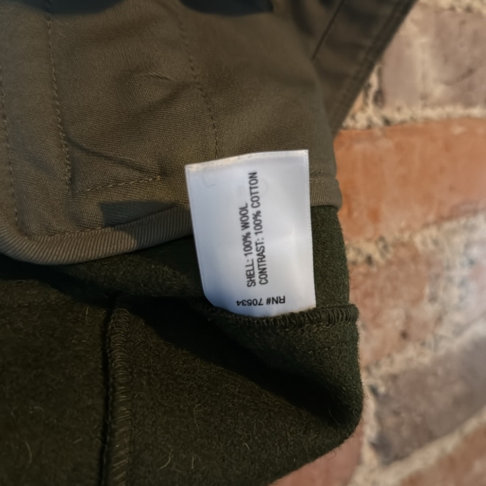 Orvis Green Four Pocket -  100% Wool Vest - Size Large - Picture 5 of 5